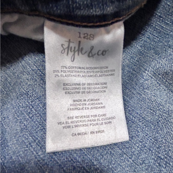 Pre-loved — Style & Co Women's Bootcut Jeans in 12 Short - Picture 6 of 6